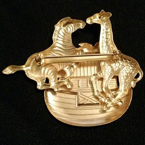Jewelry - Goldtone Noah's Ark Brooch Zebra, Giraffe, Chicken Jewelry - Goldtone Noah's Ark Brooch Zebra, Giraffe, Chicken